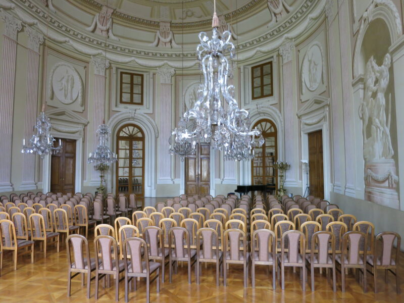 https://www.zamek-slavkov.cz/wp-content/uploads/IMG_8161-scaled.jpg