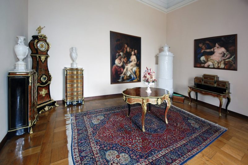 https://www.zamek-slavkov.cz/wp-content/uploads/boulle.jpg