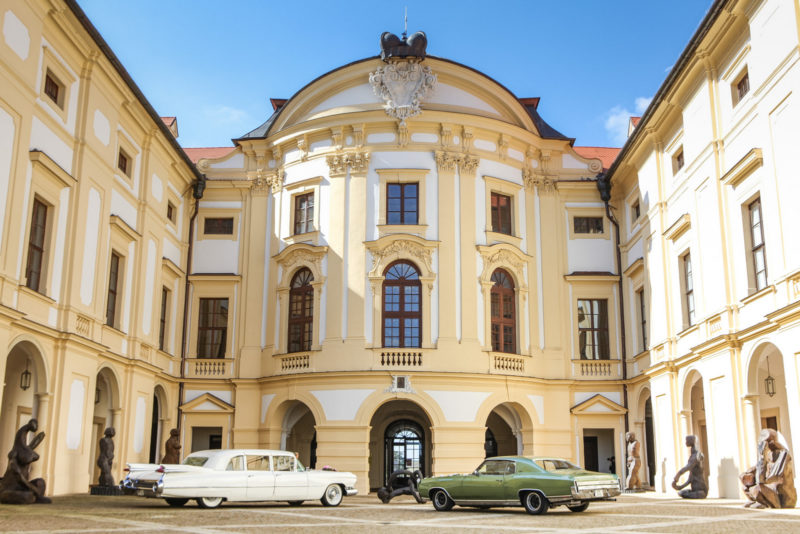 https://www.zamek-slavkov.cz/wp-content/uploads/nadvori9.jpg